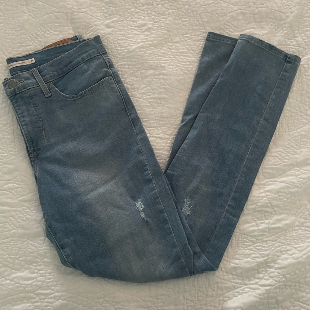 Levi’s 311 Shaping Skinnies Size 29